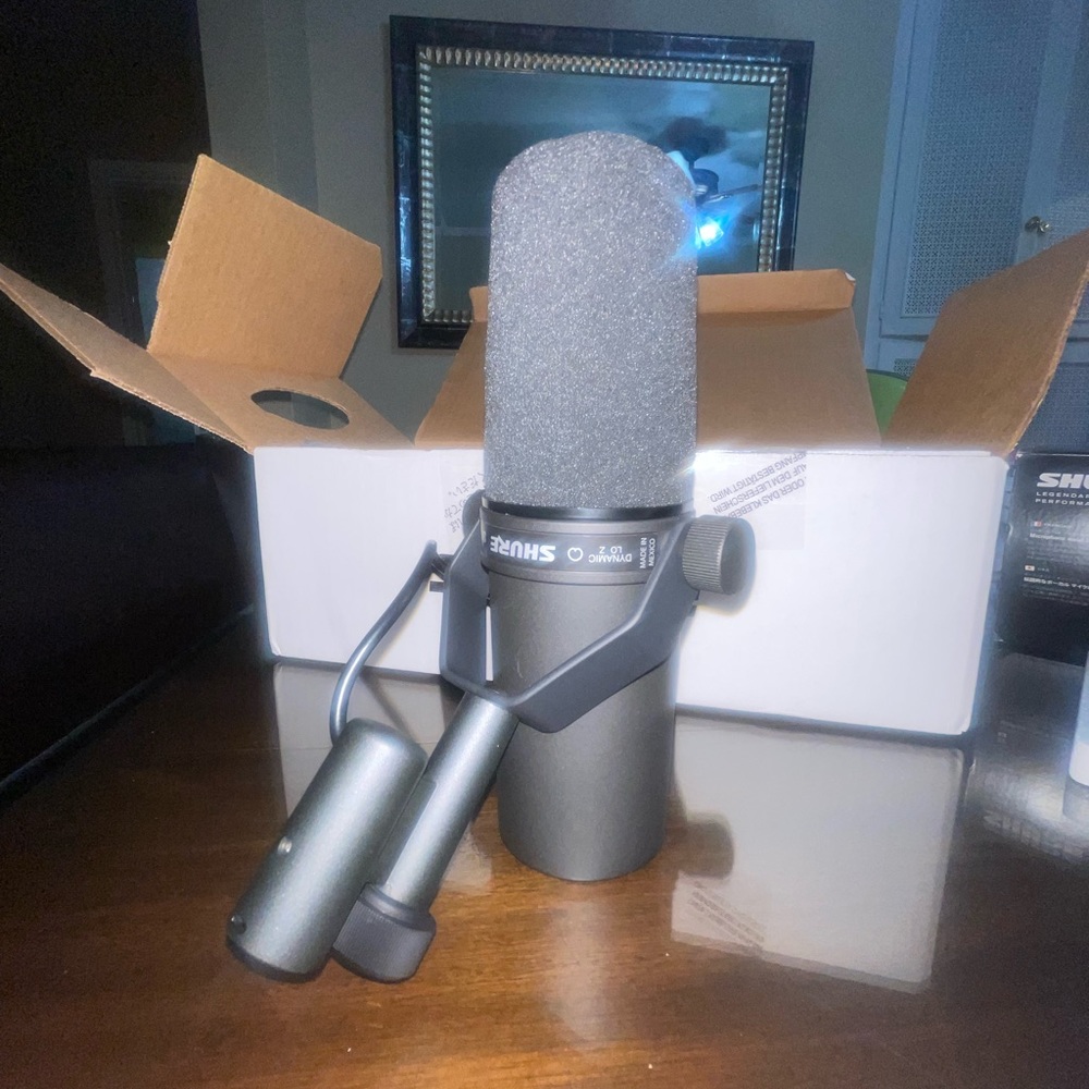 New never used SM7B Shure microphone